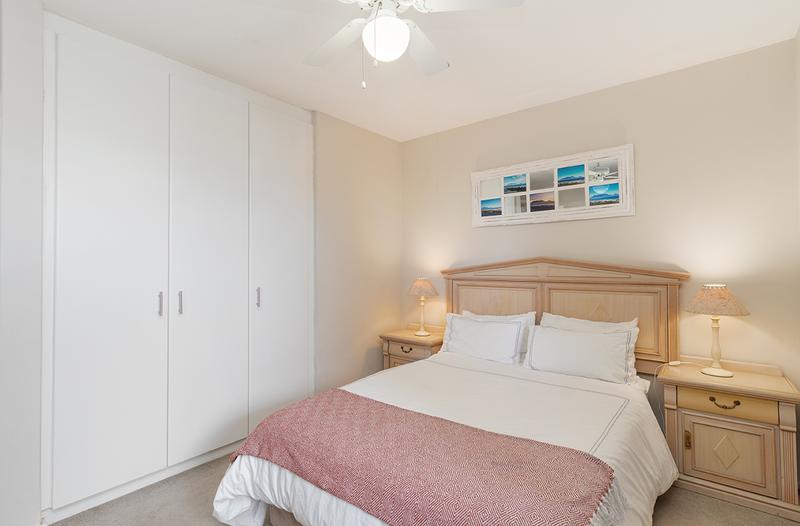 To Let 2 Bedroom Property for Rent in Dolphin Beach Western Cape